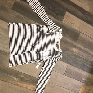 Old Navy Top. Women’s size Large.